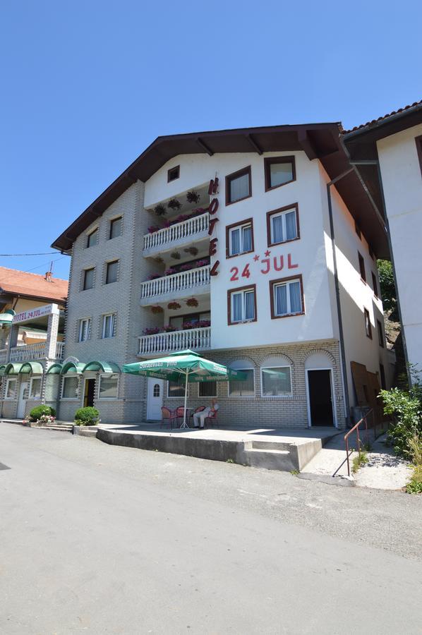 Hotel 24 Jul Pljevlja Exteriör bild